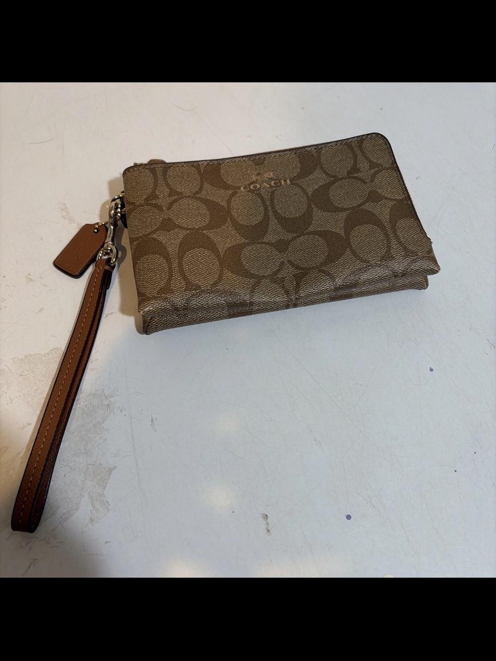 Coach Signature Double Zip wallet/wristlet Pebbled Leather